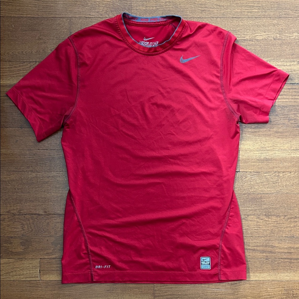 Nike Men's Short Sleeve Red Tee